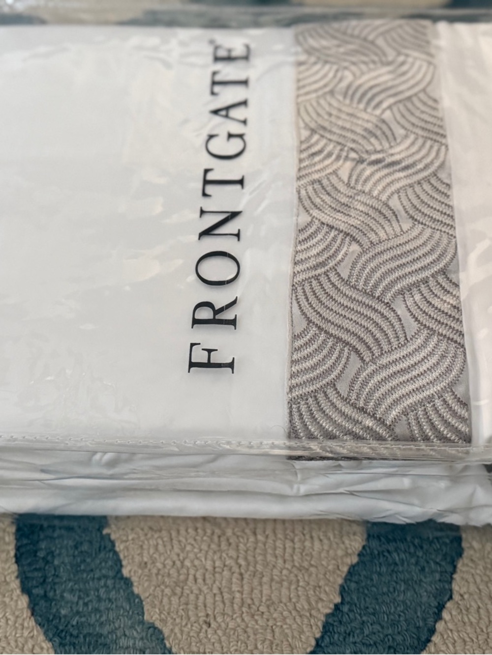 Frontgate Leora Duvet Cover - King - Pewter - NWT - Picture 7 of 15